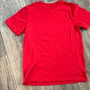 Red tee